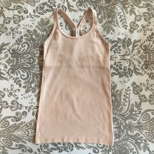 Lululemon tank size 4
